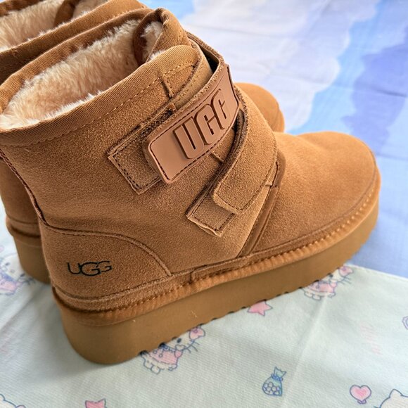 UGG Brovn Neumel Platforms - Picture 4 of 7
